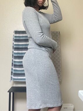 Cozy Ribbed Knit Bodycon Maternity Midi Dress - Light Gray